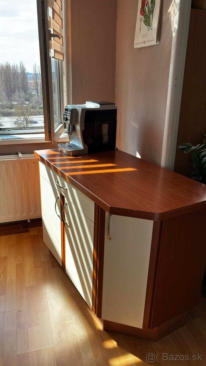 Kuchynská linka - 2