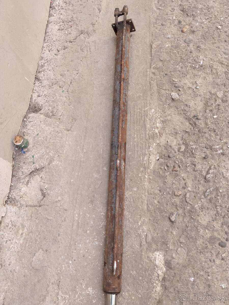 Hydraulický piest 2 činný dlhý - 2