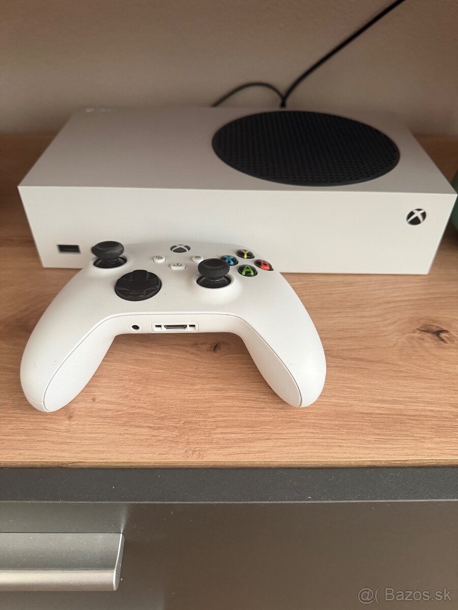 Predam xbox series s 512 gb, zaruka - 2