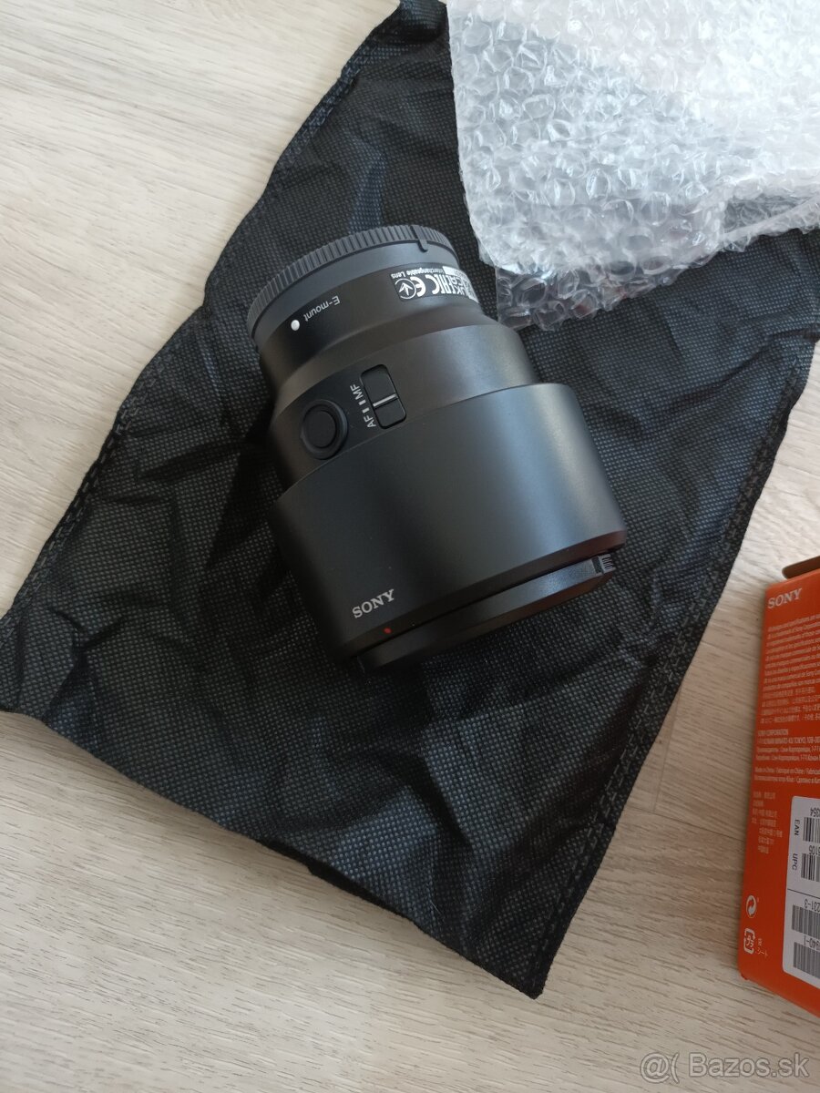 Pevný portrétny objektív pre Sony E-mount - 2