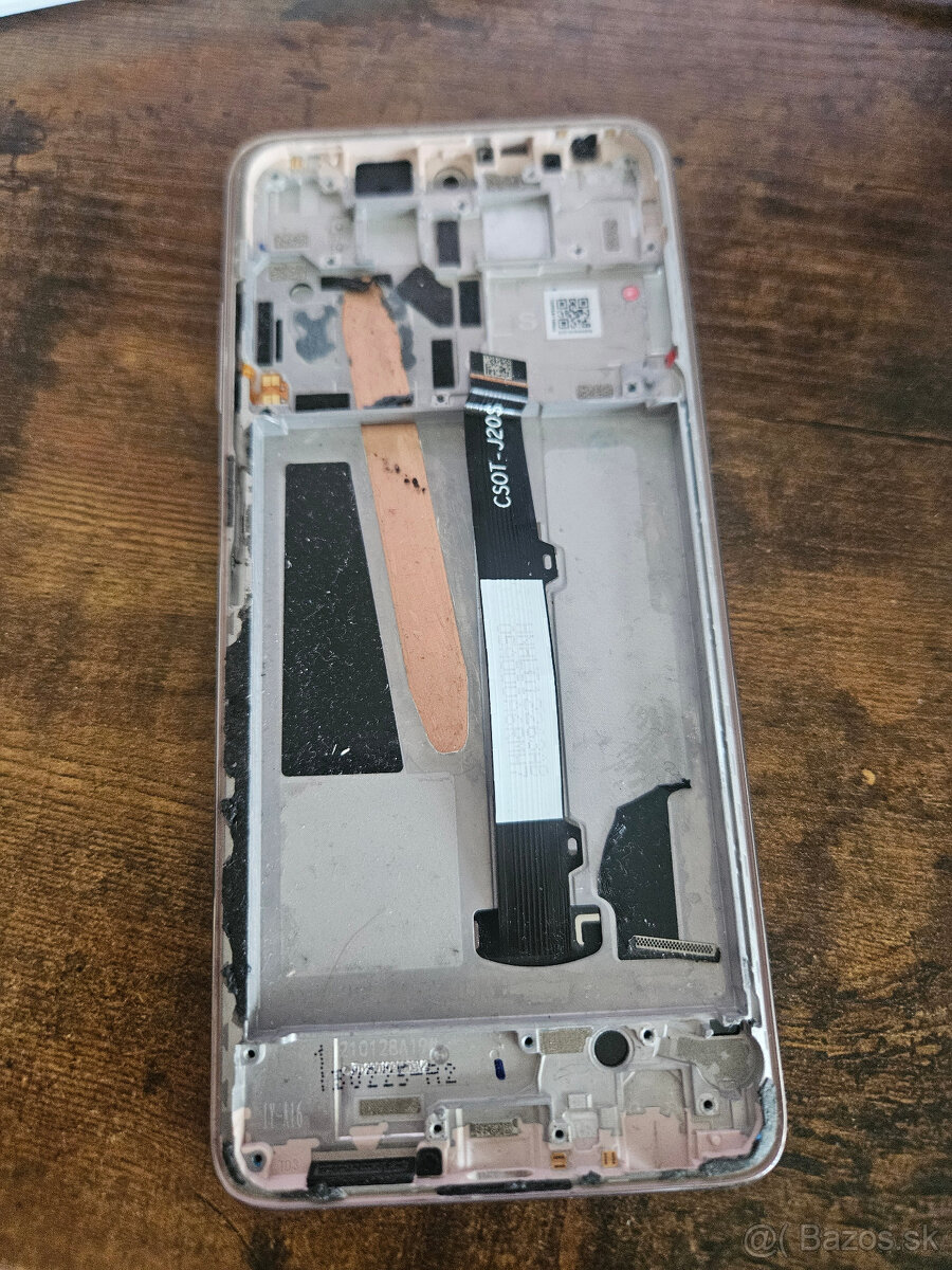 Pocco x3 pro poskodeny displej - 2