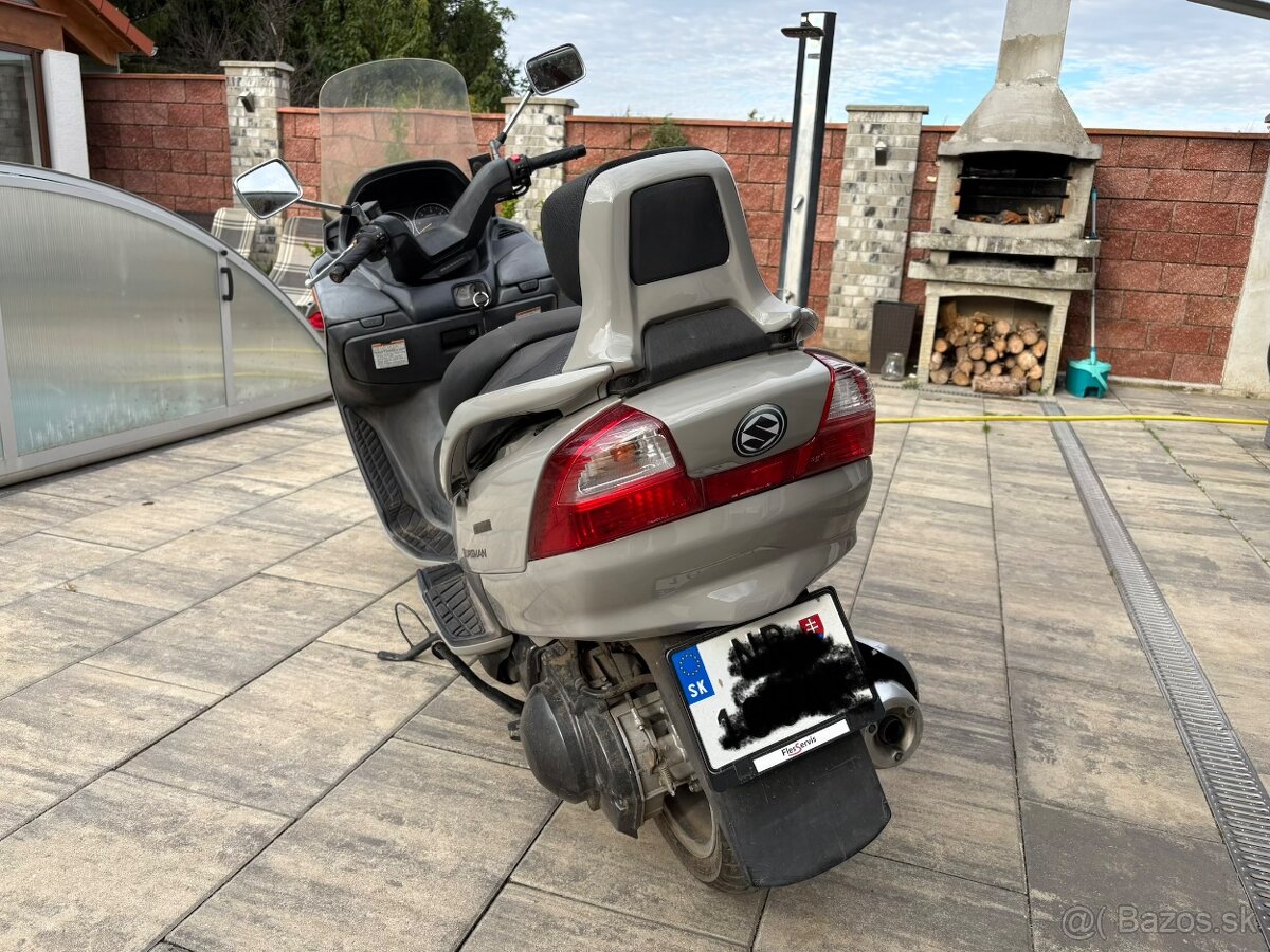 Suzuki Burgman 400 - 2