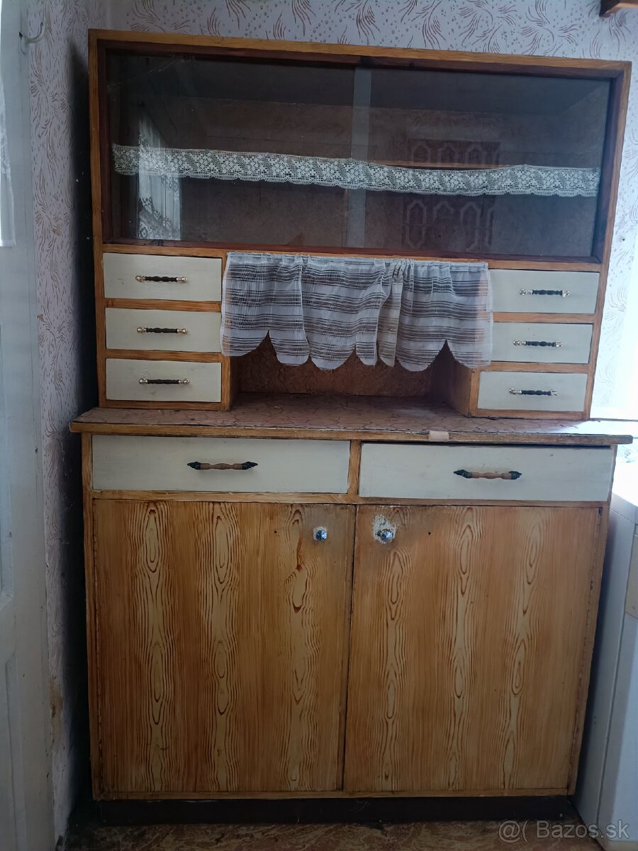 Sekretár starožitný - 2