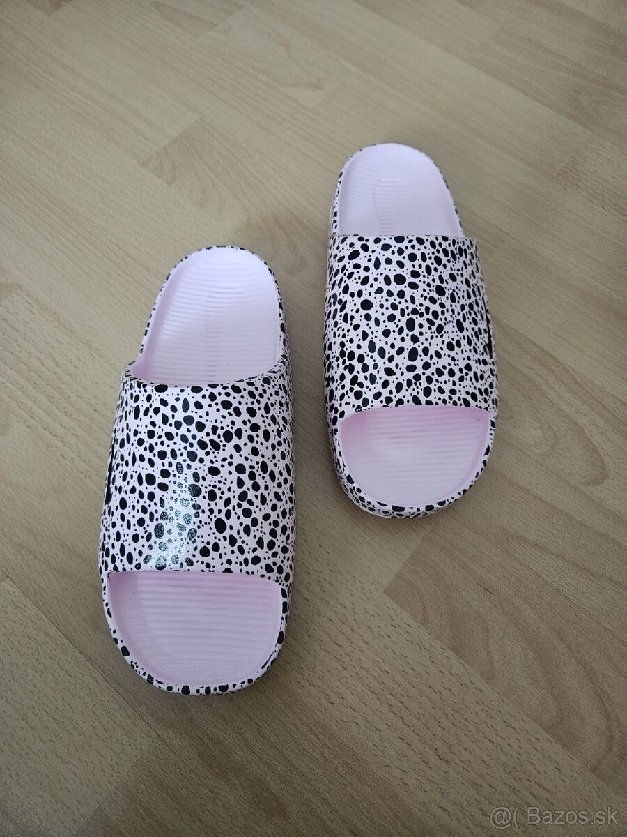 Nike šlapky veľ.38 - 2
