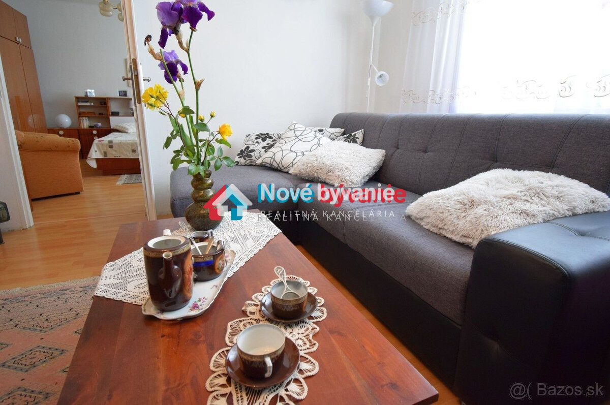 PREDAJ 6 izb. RD + DVOJGARÁŽ + OVOCNÁ ZÁHRADA + ALTÁNOK - 2