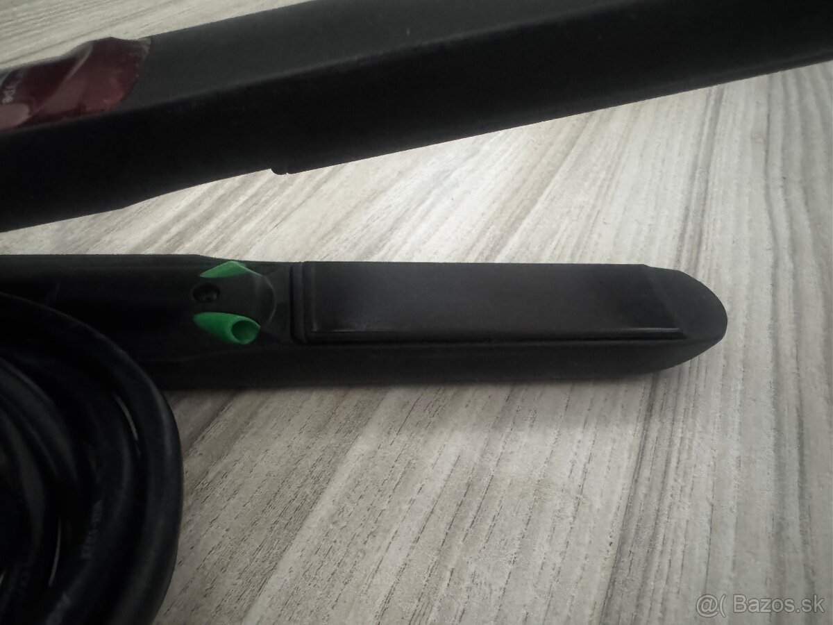 Žehlička na vlasy Remington - 2