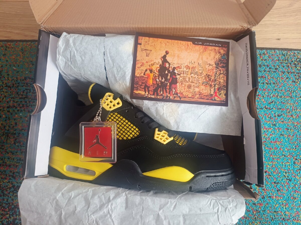 Jordan 4 yellow Thunder - 2