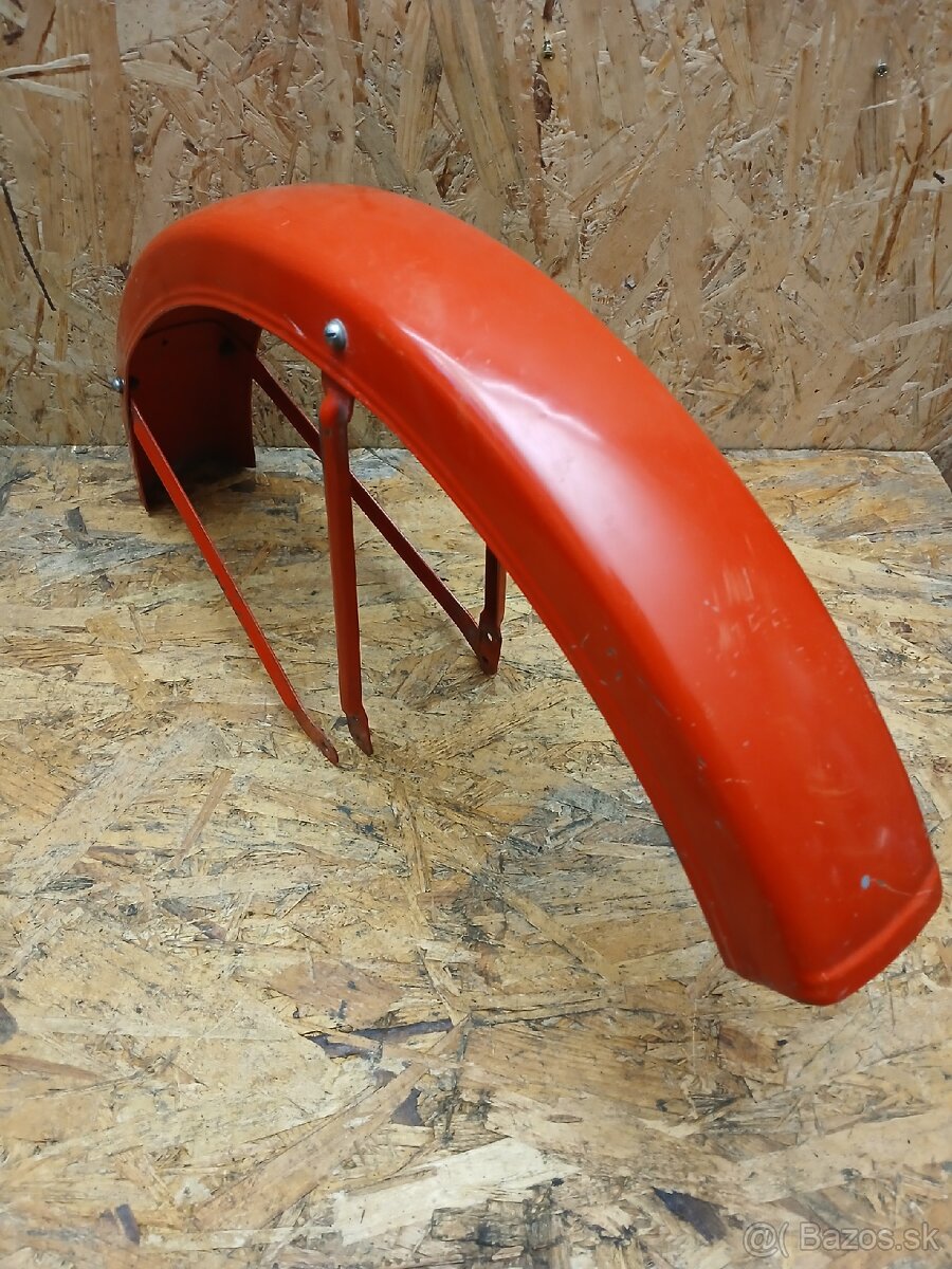 Babetta 210 predný blatník starý typ - červený - 2