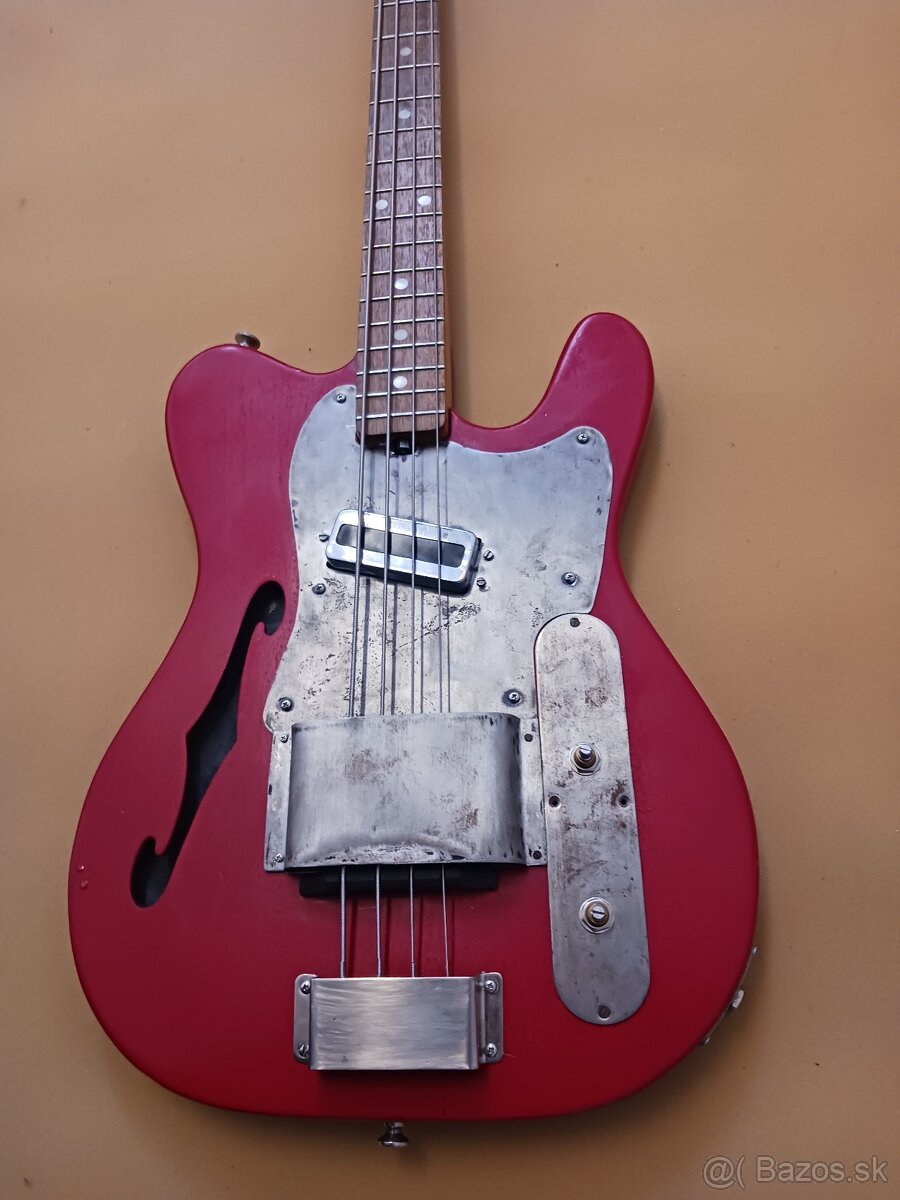 Jolana Vikomt Basgitara - 2