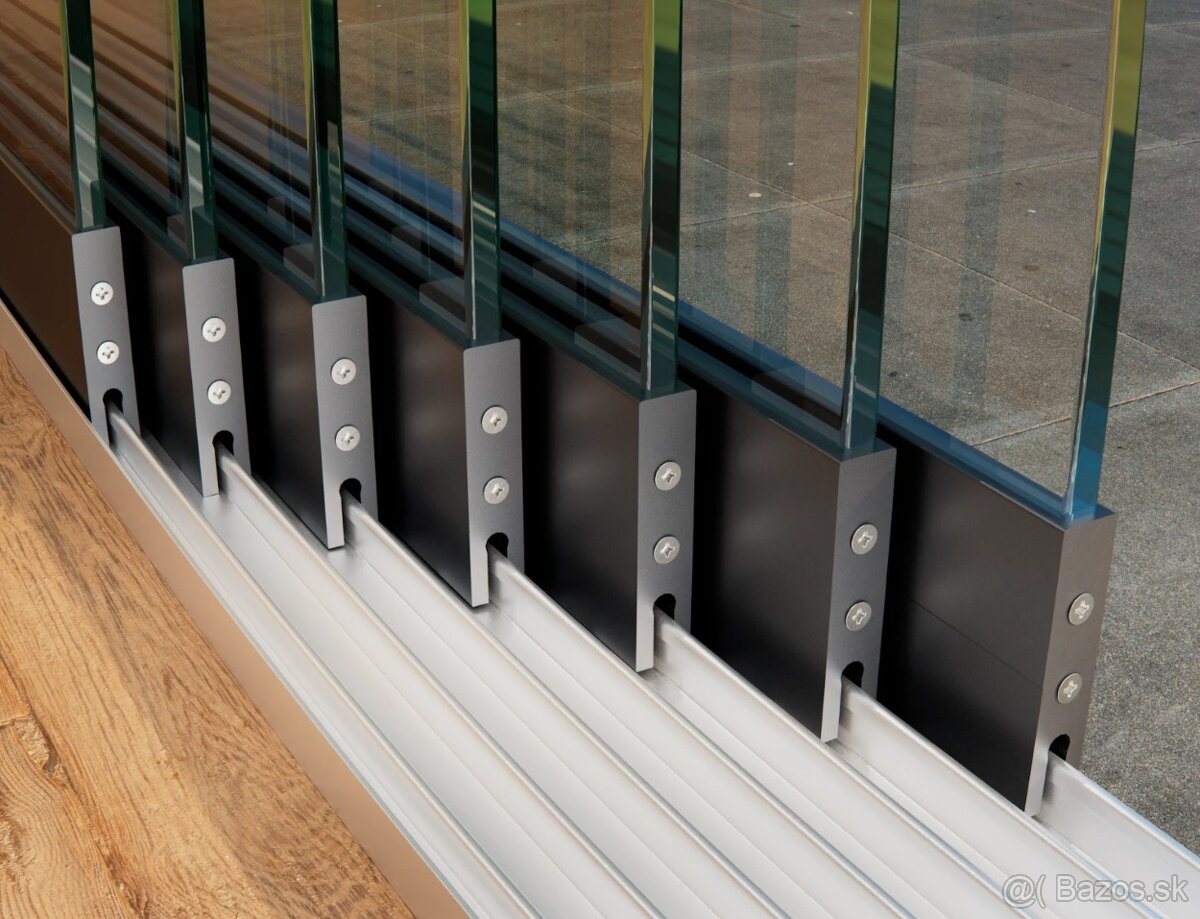 bezrámové posuvné zasklenie - 2