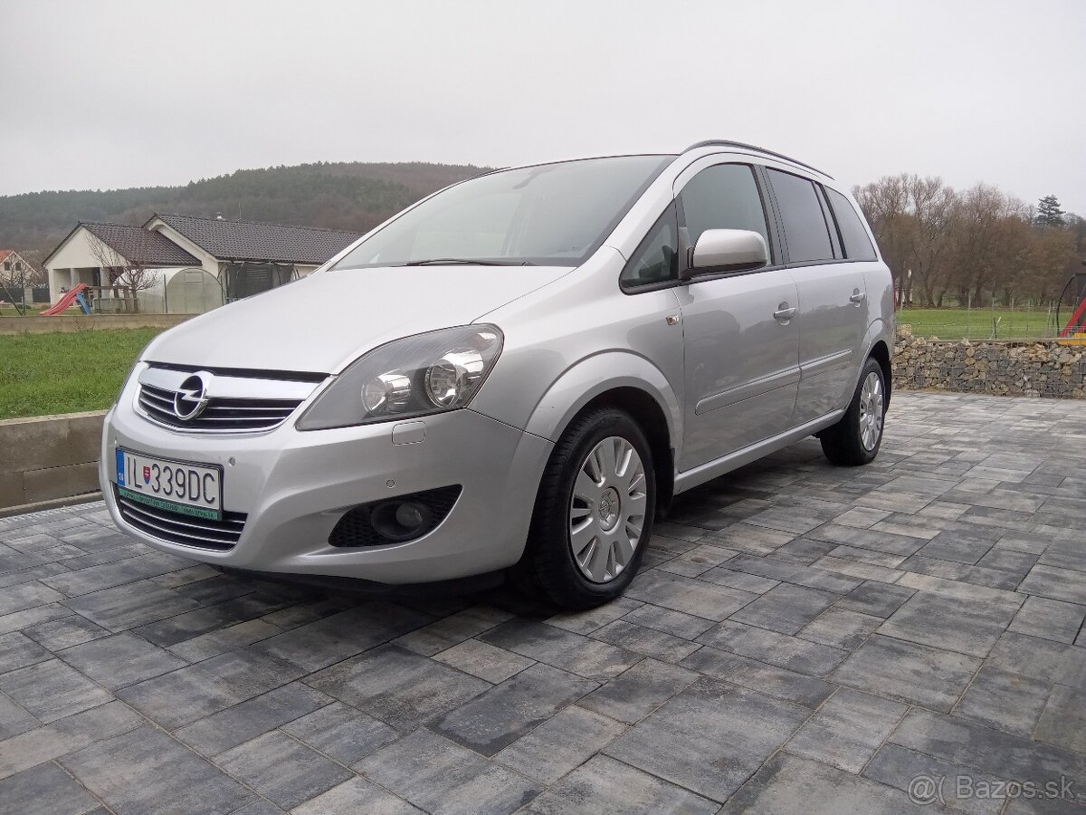 Opel Zafira B - 2