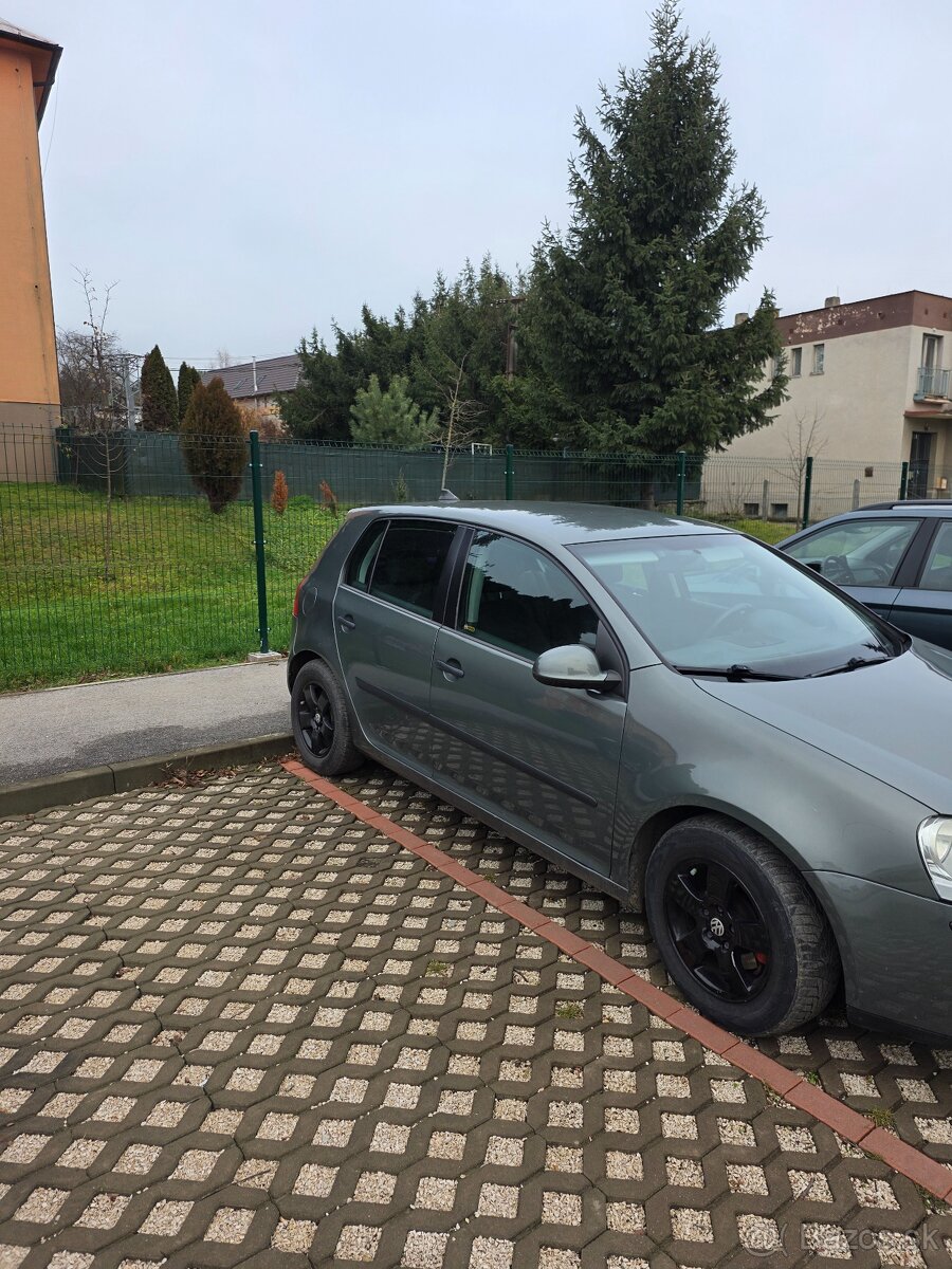 Volkswagen Golf 5 1.9 tdi.77kw - 2