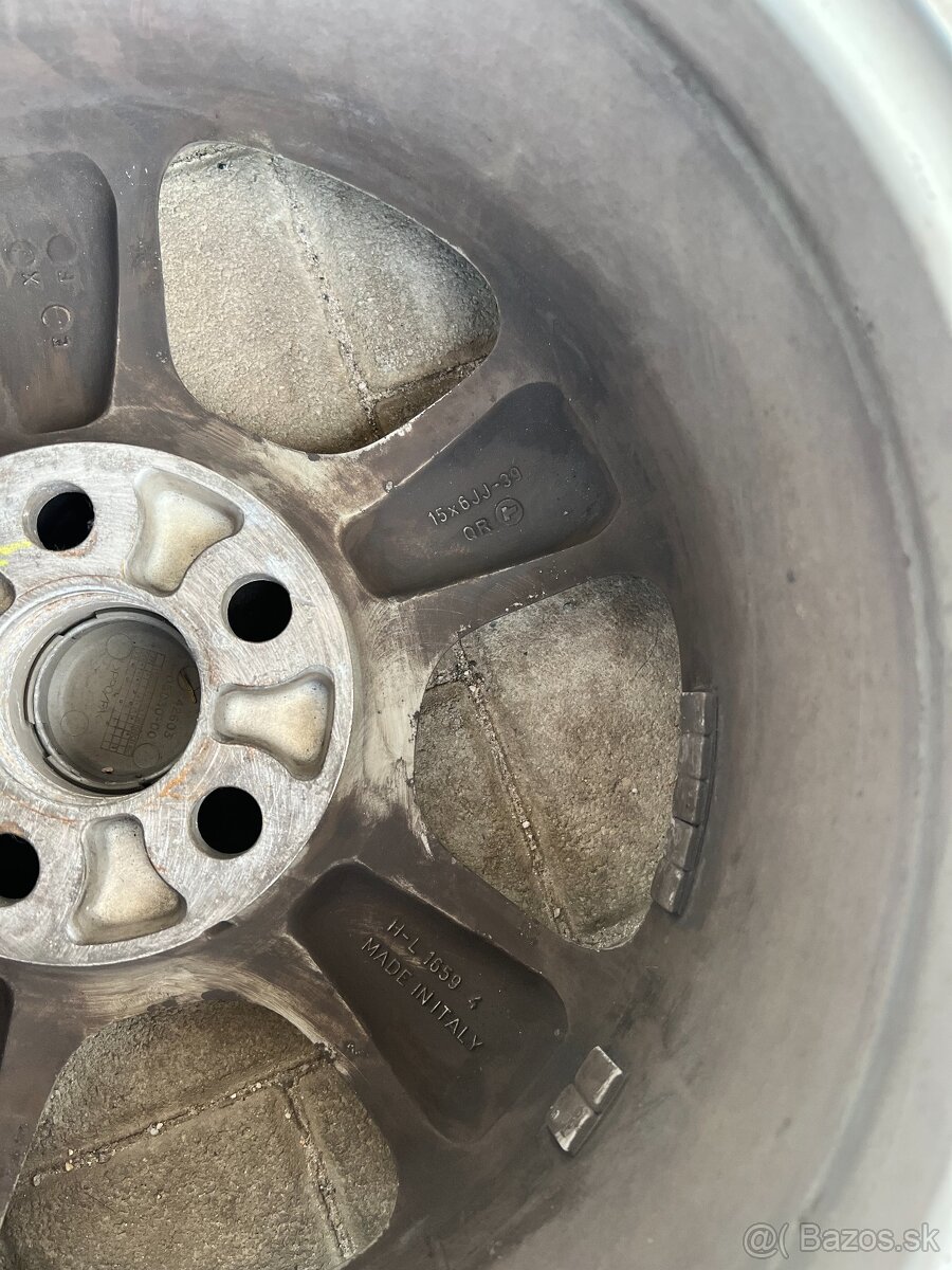 Predám 4 ks hliníkové disky - 2