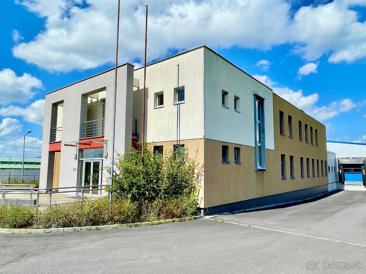 Na prenájom administratívno-skladový areál v Prievidzi - 2