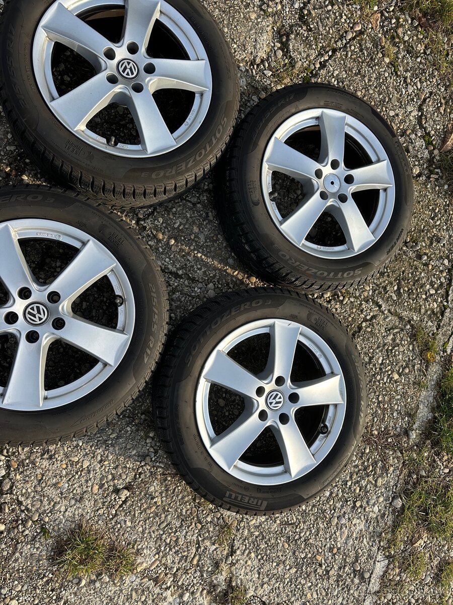 Predám zimnú sadu 5x112 225/55 r17 VW - 2