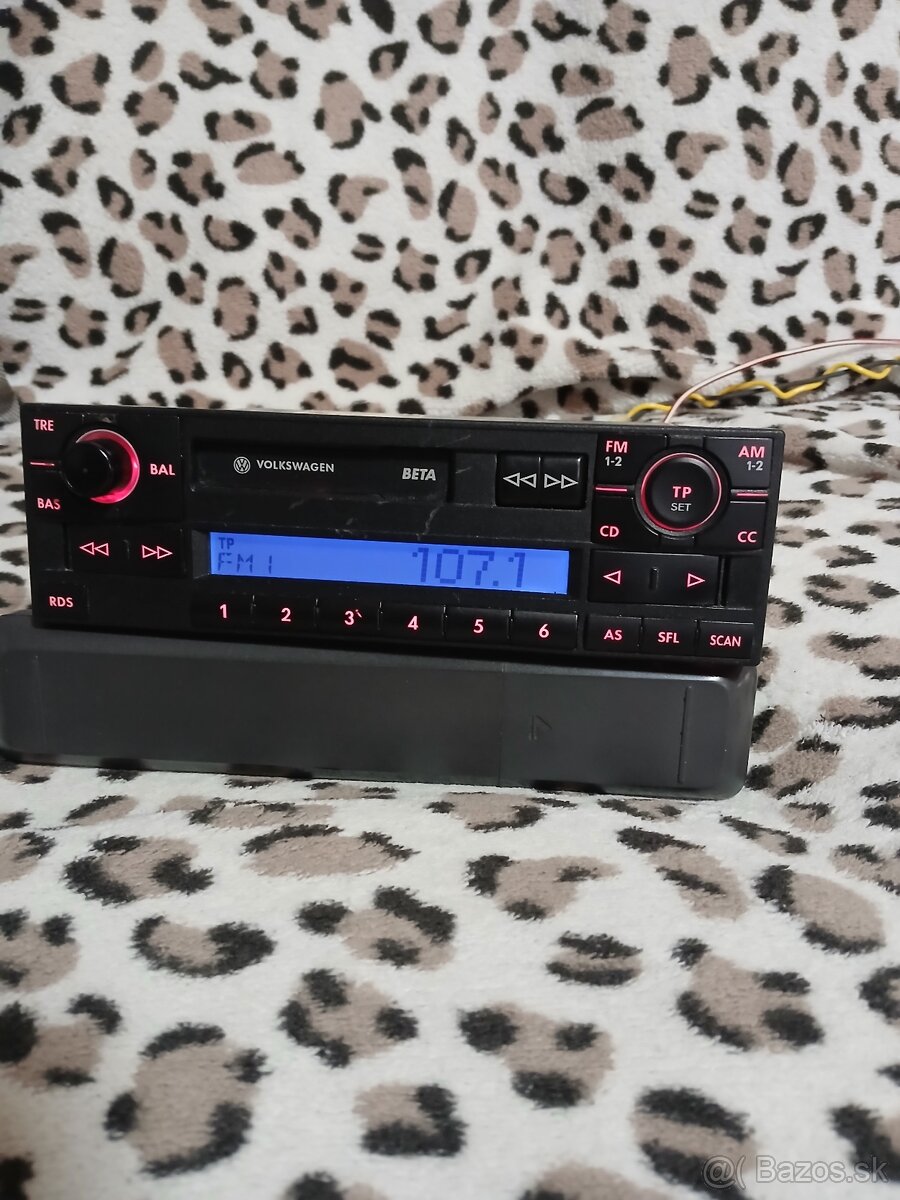 Poukam Autoradia Beta - 2