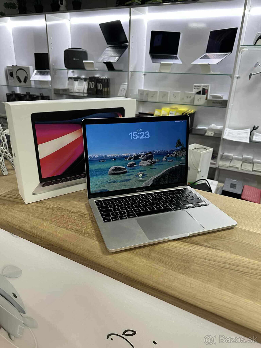 Macbook Pro M1 1TB, 16GB RAM - 2