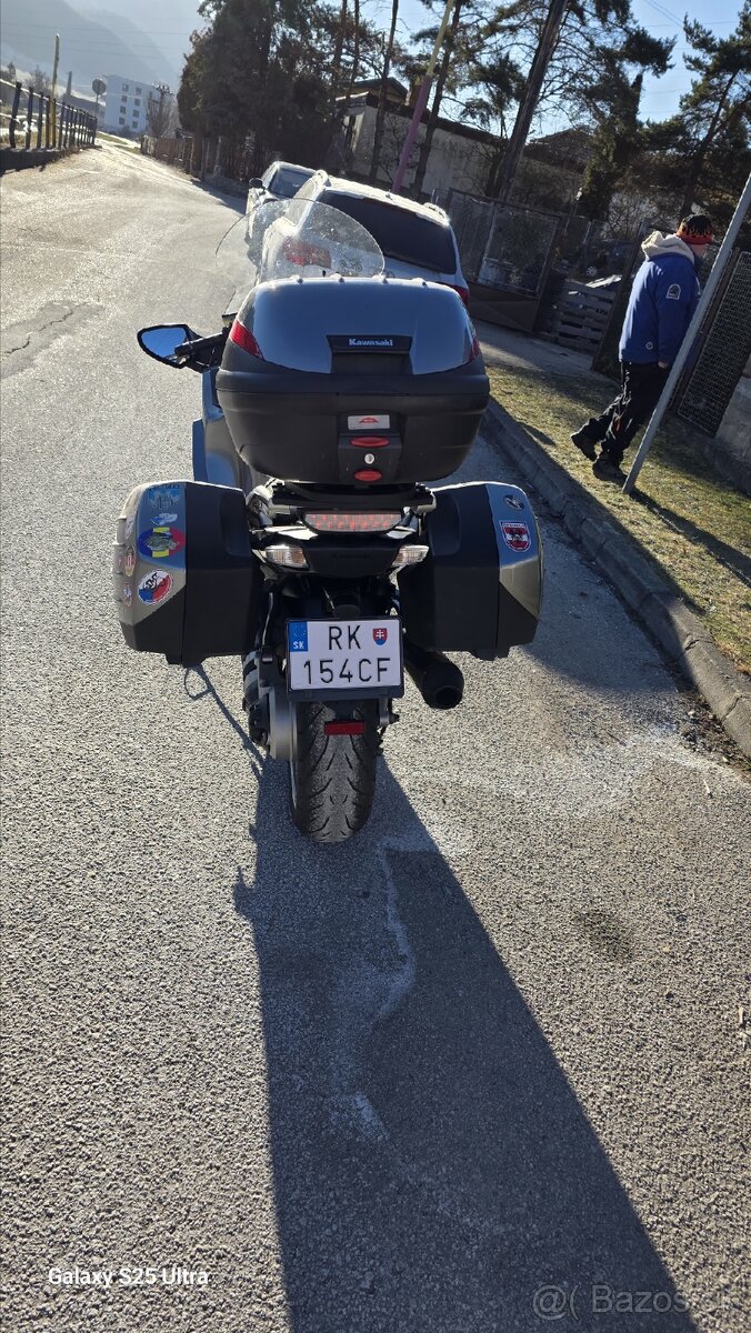 Kawasaki gtr 1400 - 2