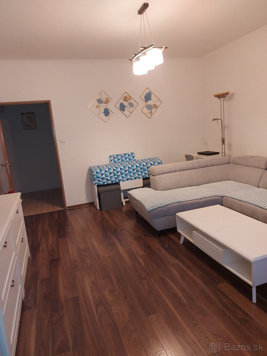 4-izbový byt sídlisko Ťahanovce - 2