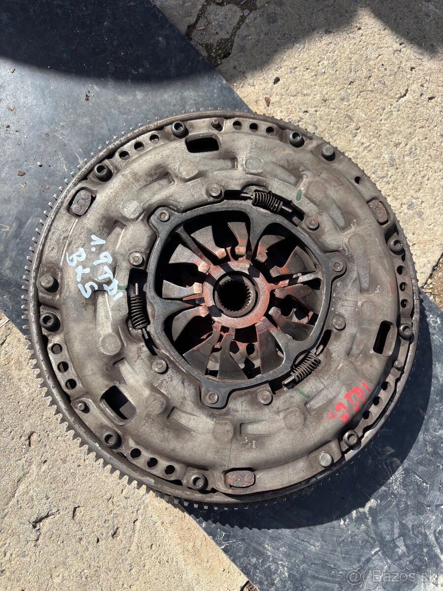 Rozpredam motor 1.9tdi 77kW BLS - 2