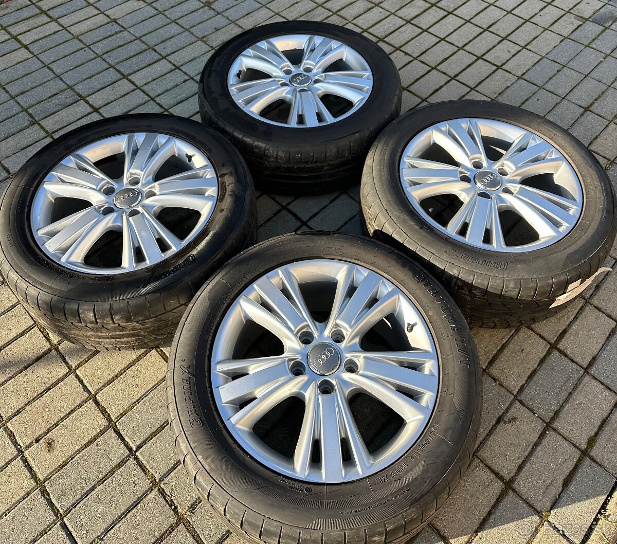 Audi elektrony R19 - 2