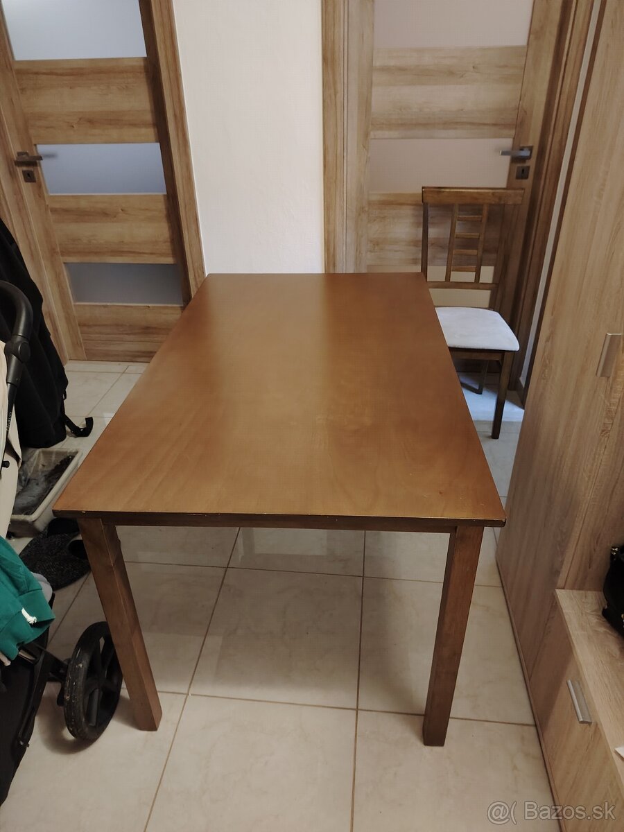 Jedálenský stôl so 6 stoličkami - 2