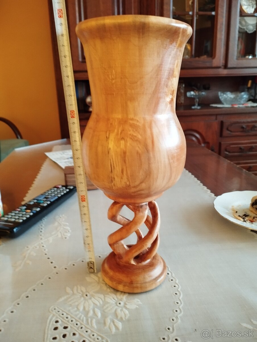 Drevená váza - 2