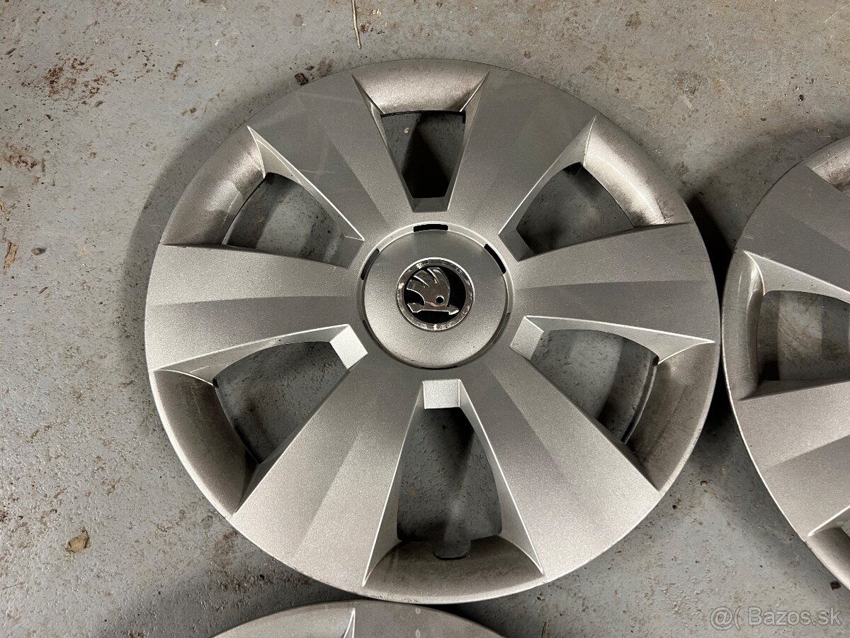 SKODA PUKLCE R15 - 2