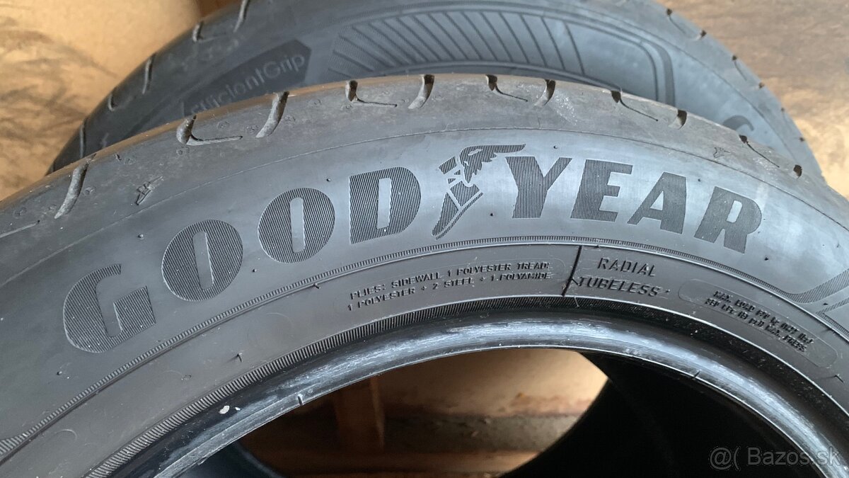 215/55 r17 Good Year letne - 2