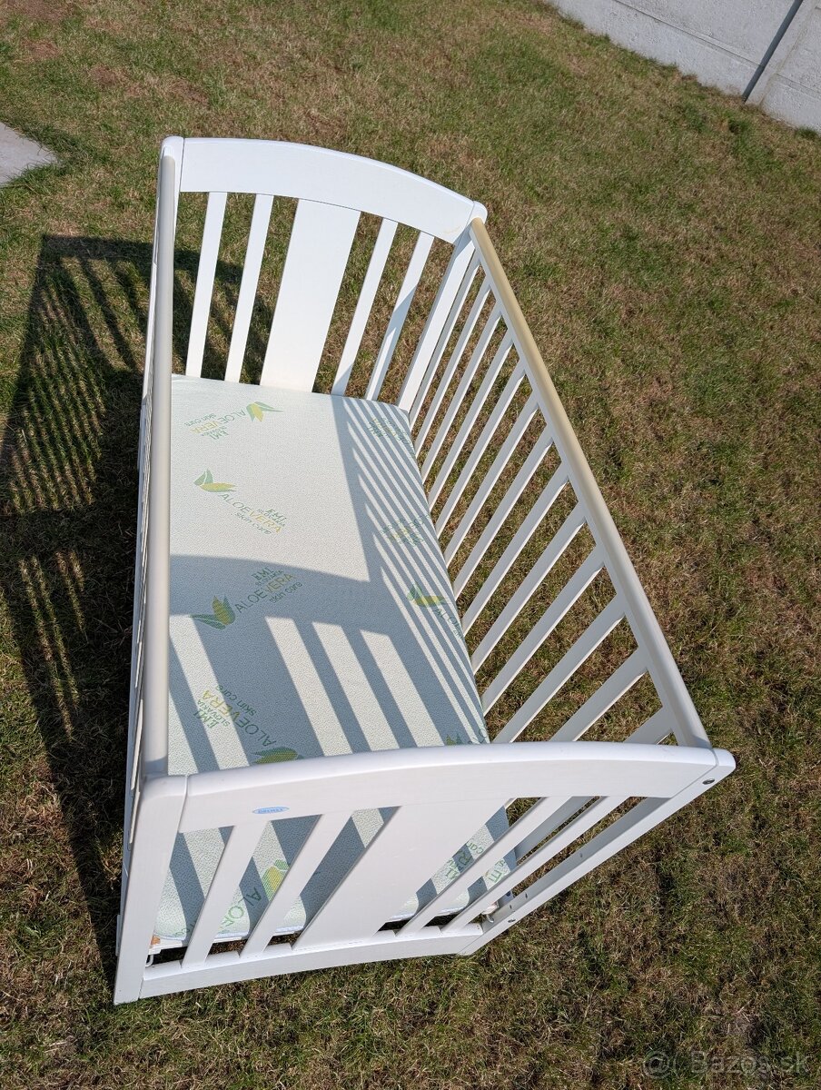 Detská postieľka s matracom - 2