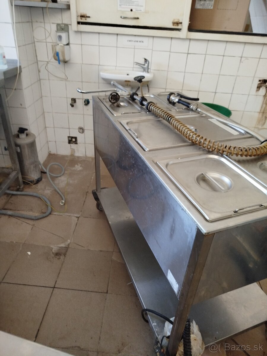 Predám zo zrušenej prevádzky - 2