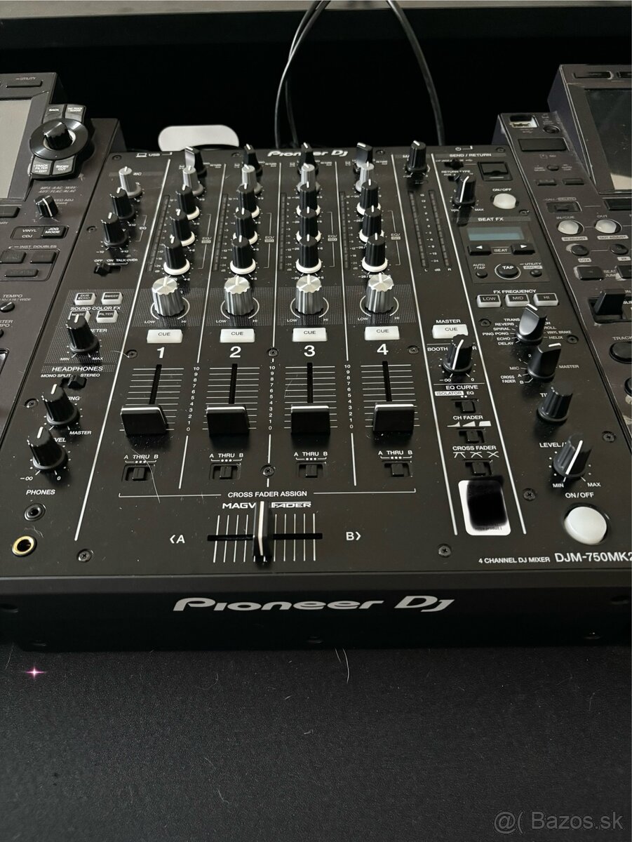 Pioneer DJ DJM-750 Mk2 - 2