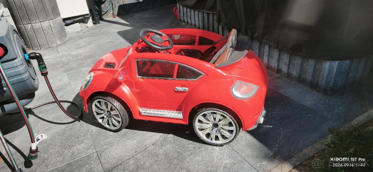 Volkswagen beetle - 2