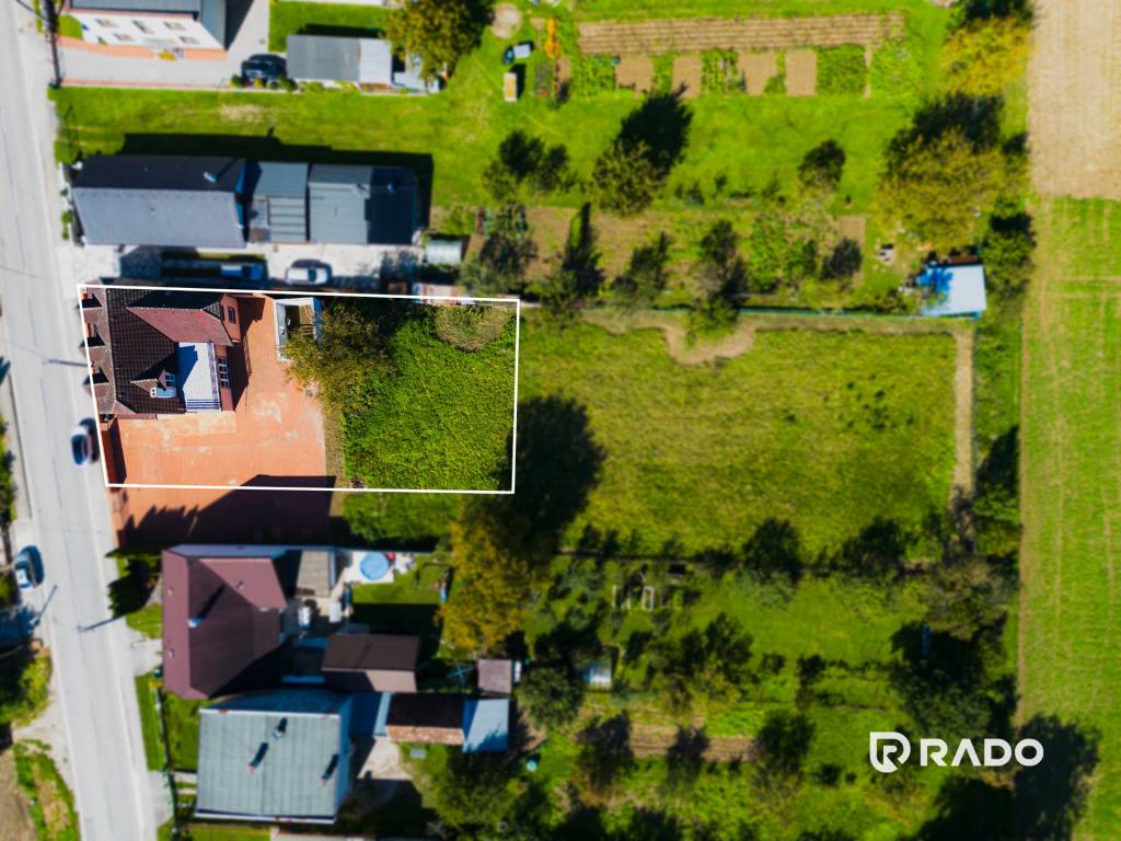 RADO | 6-izbový rodinný dom s pozemkom 781m2 | Horňany - 2