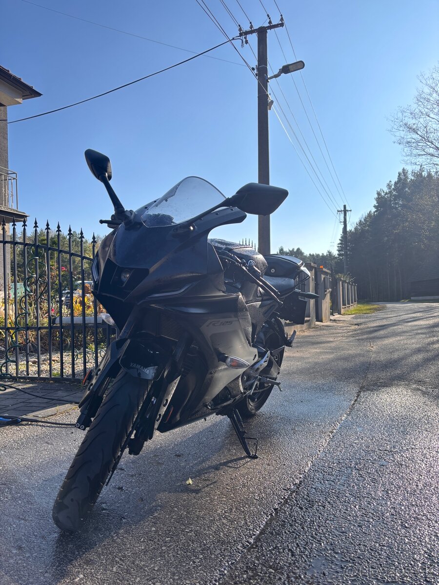 2025 Yamaha yzf r125 - 2