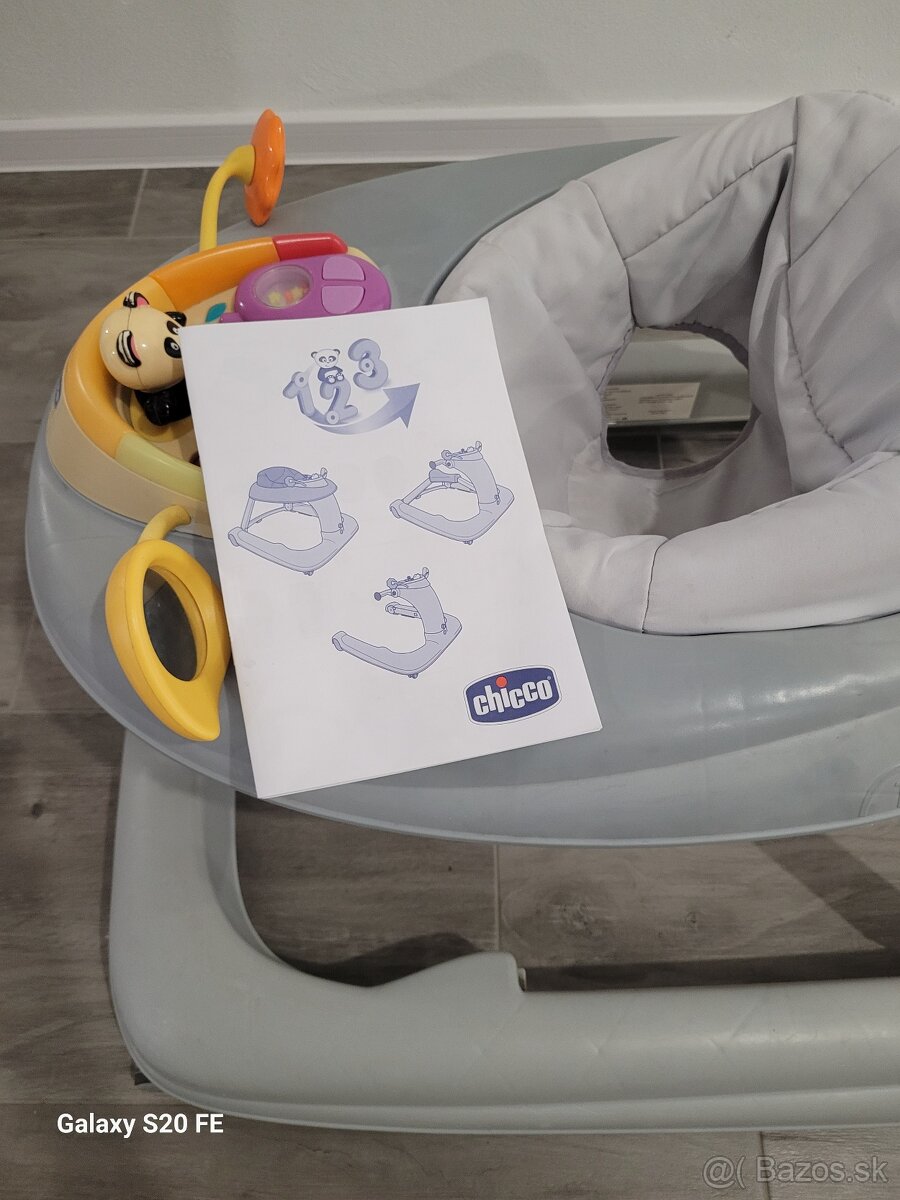 Chodítko Chicco sivé - 2
