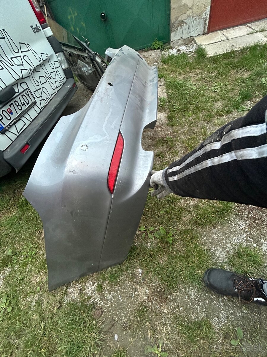 Zadny nárazník BMW e60 - 2