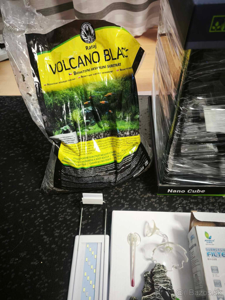 Dennerle Nano Cube 30 l akvárium - 2