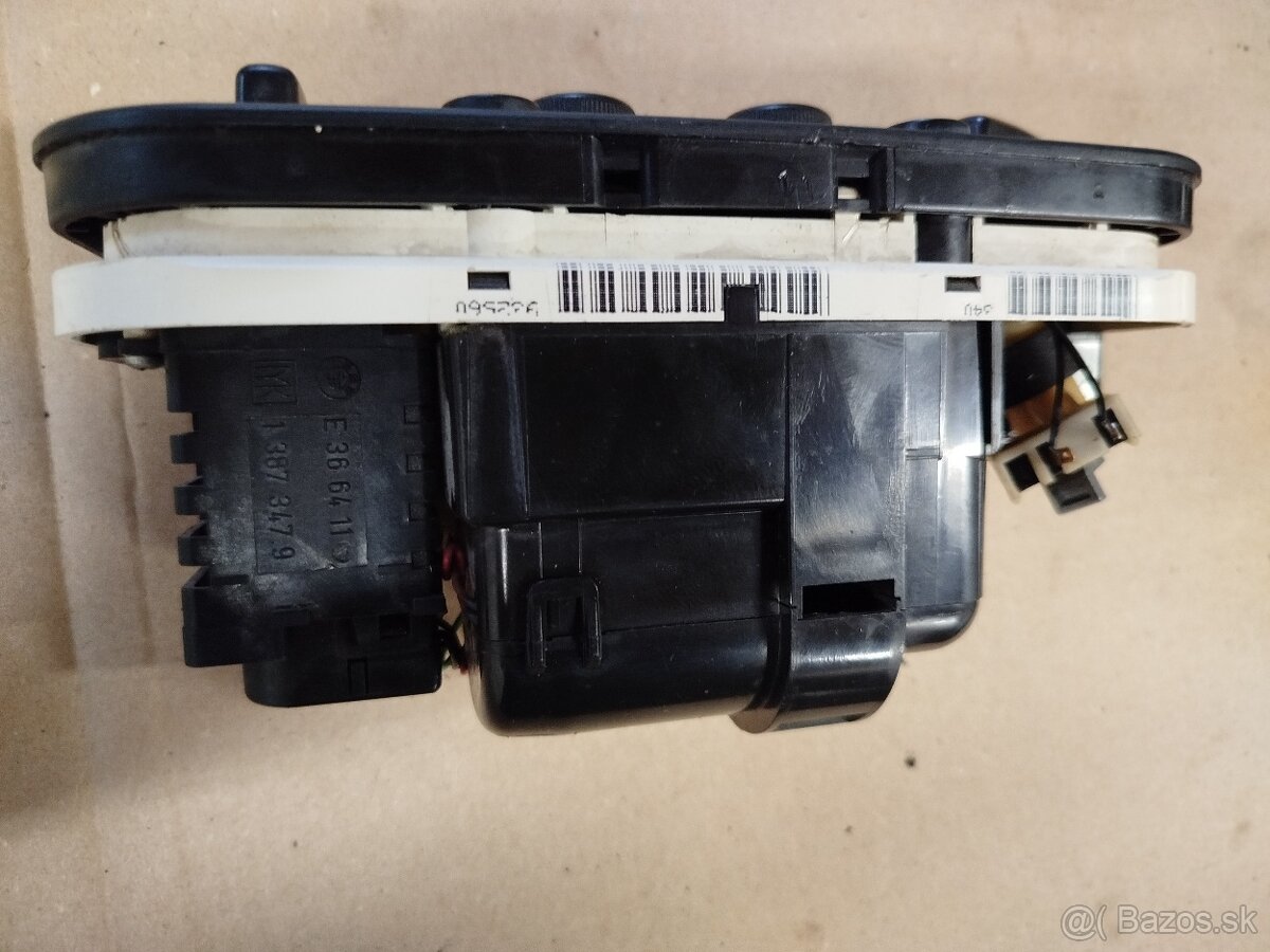 Panel ovládania klimatizácie BMW 3 (E36) - 2