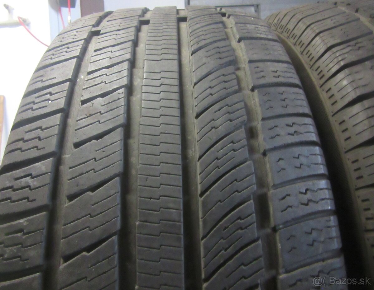 Celoročné pneumatiky OVATION 235/55R17 - 2