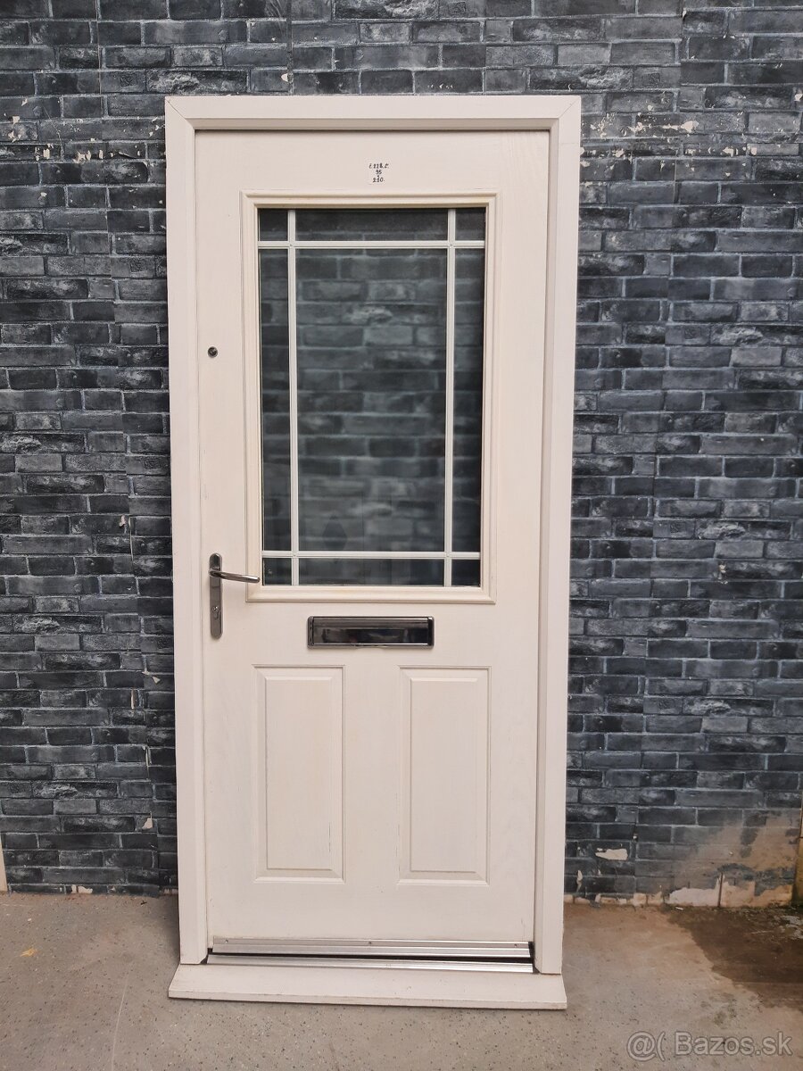 Plastové dvere Č. 228. L - 2