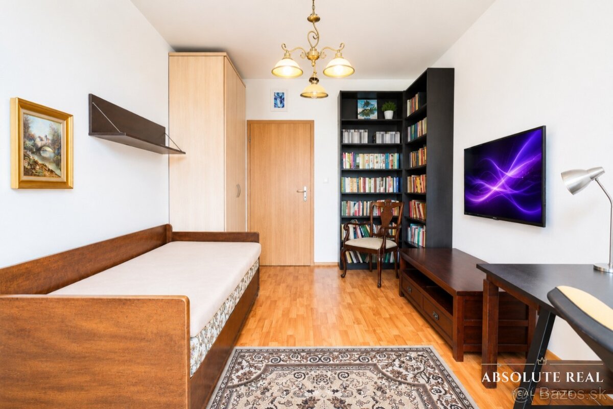 3i byt Záhorská Bystrica, 93.6 m2, garážové státie,2 balkóny - 2