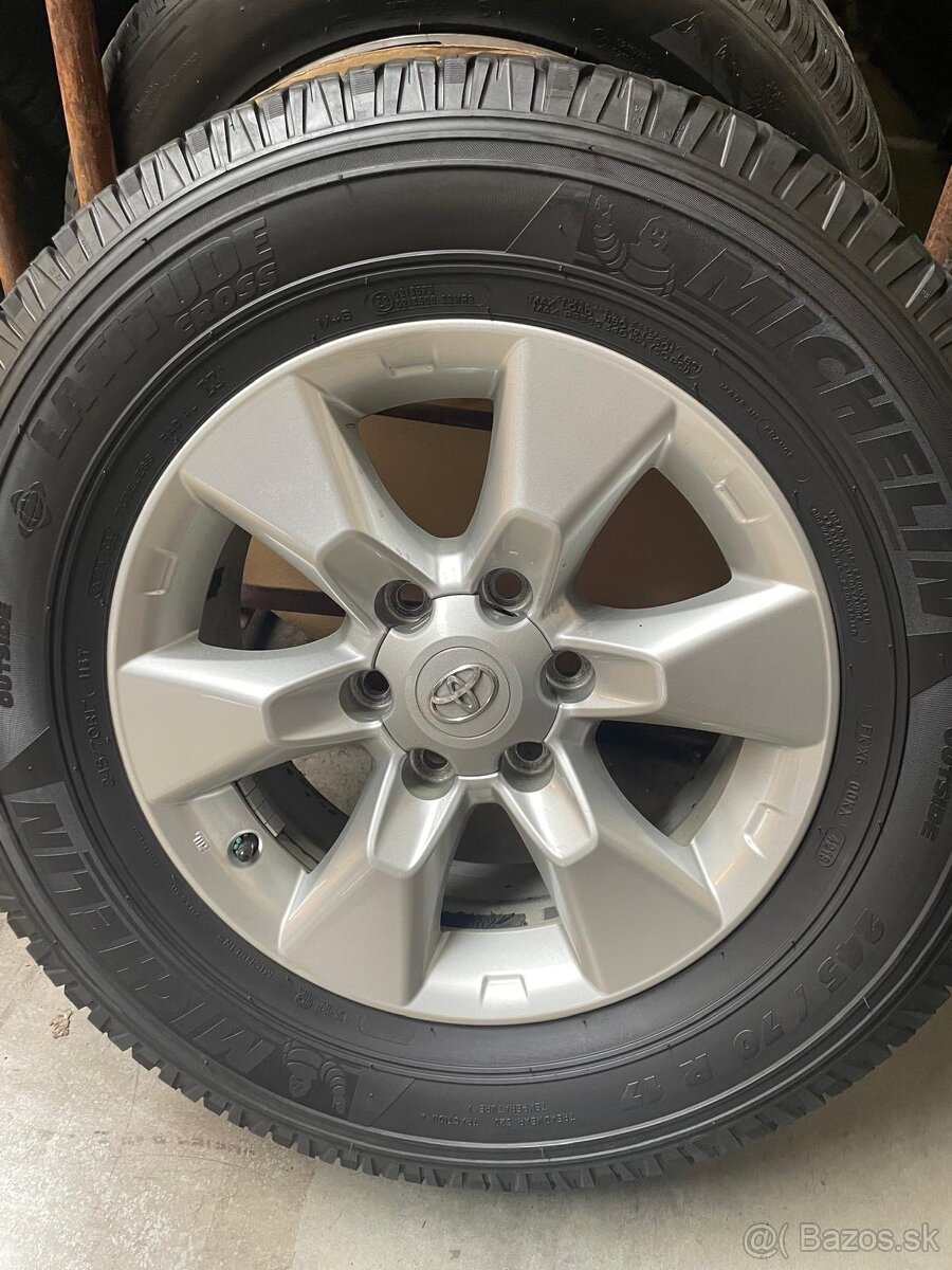 Kompletne kolesa na Toyota Land Cruiser