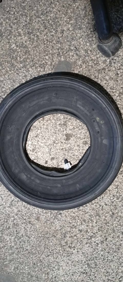 Pneumatika s dušou 3,5-8. - 2