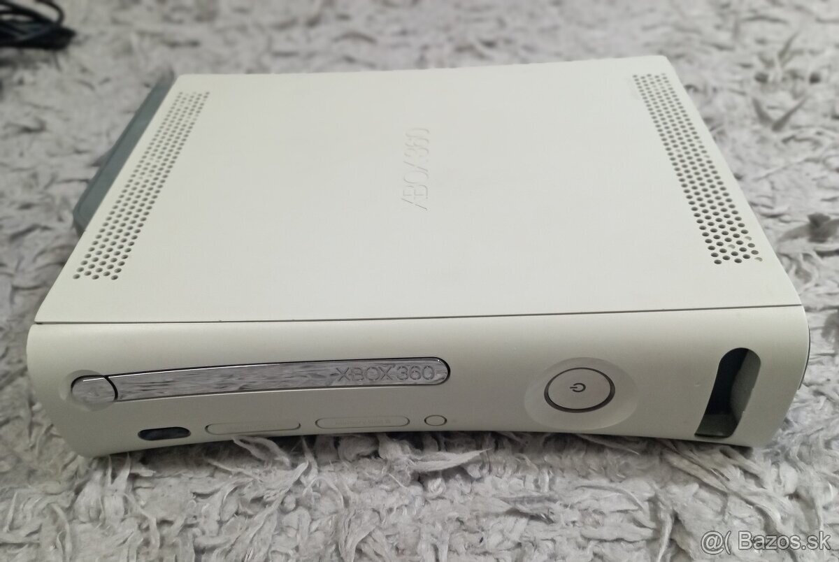 XBOX 360 FAT 60GB - vhodný skôr na opravu - 2