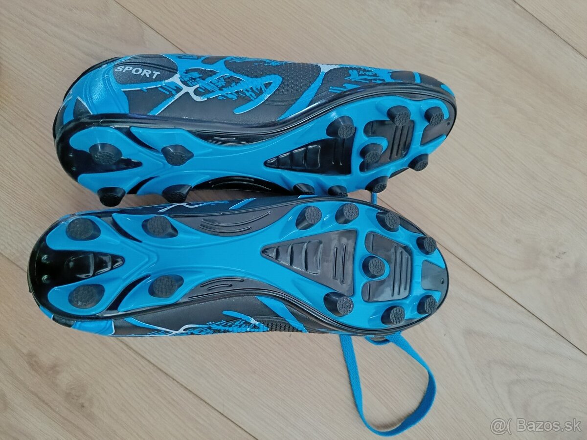 Darujeme kopačky - 2