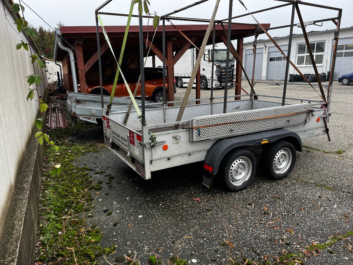 Dvojnápravový brzdený príves - 2