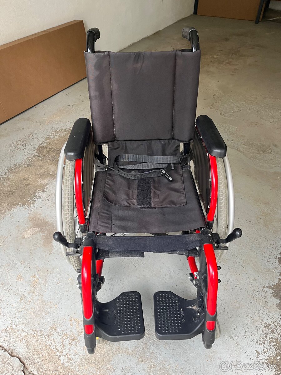 Detský invalidný vozík - 2