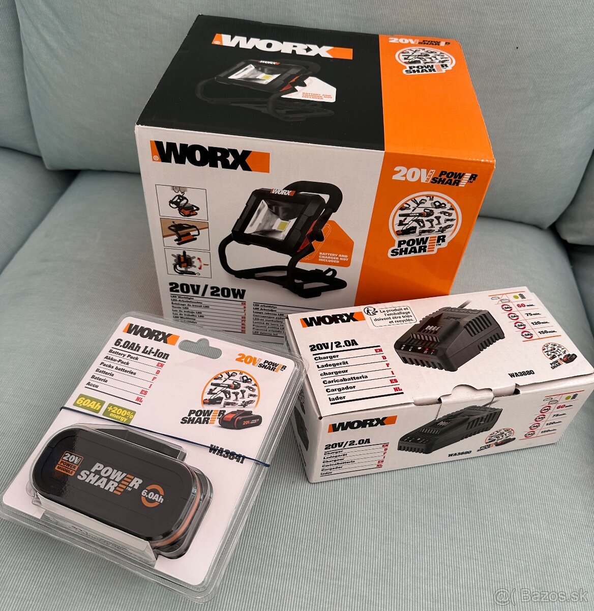 Aku pracovné svetlo WORX 20V WX026.9 s AKU a NABÍJAČKOU - 2