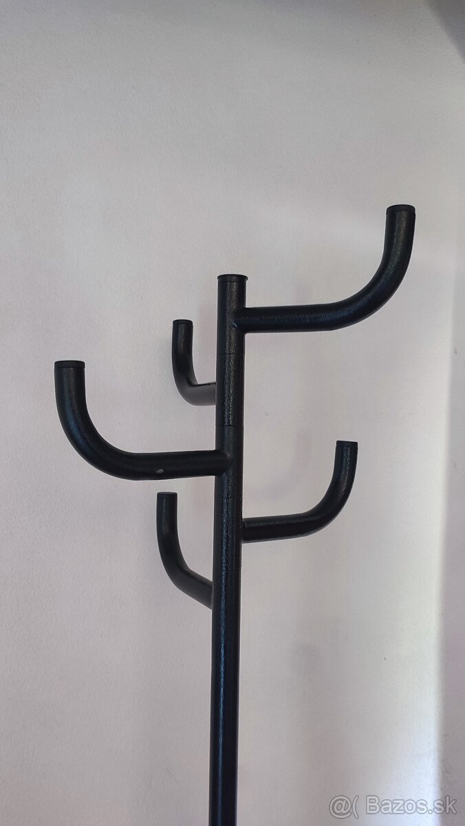 Vešiak voľne stojaty - 2